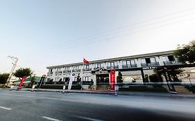 Mq Hotel Suites & Spa